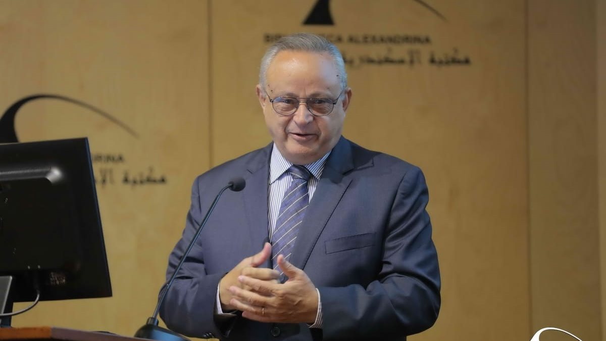 أحمد زايد