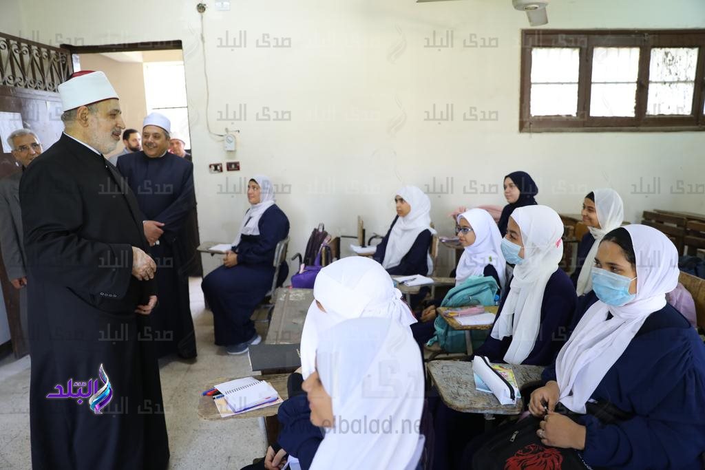 وكيل الأزهر يتفقد معهد البساتين