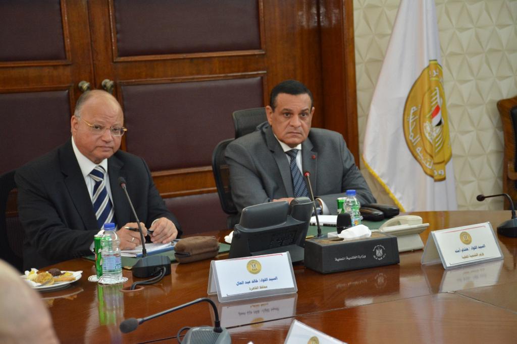 وزير التنمية المحلية ومحافظ القاهرة 