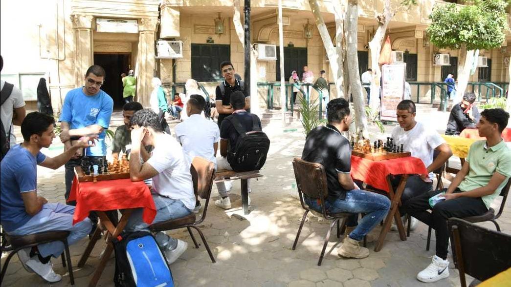  انتظام الدراسة بكليات جامعة القاهرة في اليوم الثاني