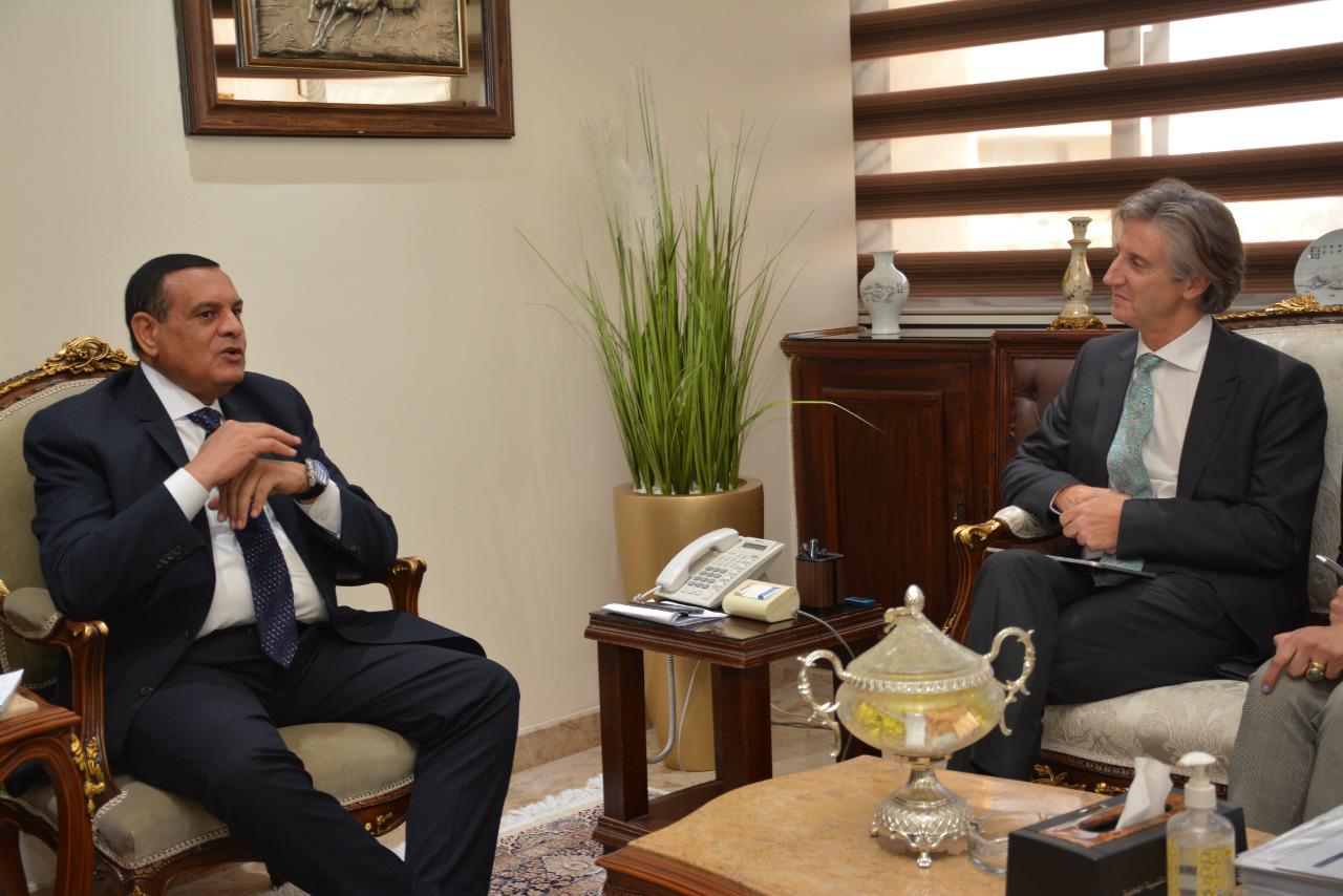 وزير التنمية المحلية وممثل برنامج الامم المتحدة الإنمائي 