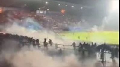 كارثة استاد اندونيسيا