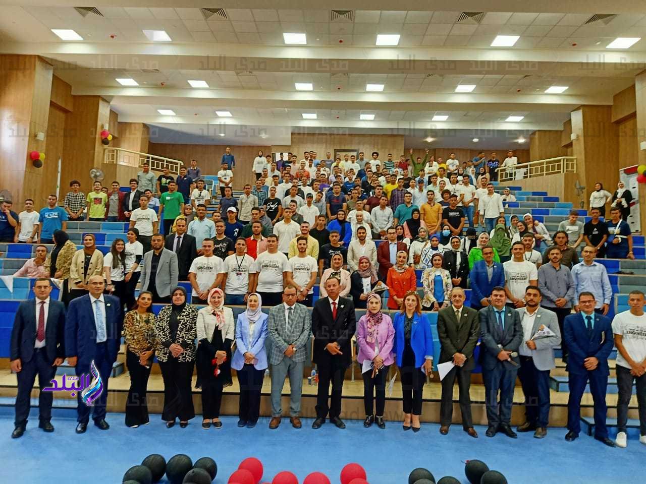 بدء الأسبوع التعريفي