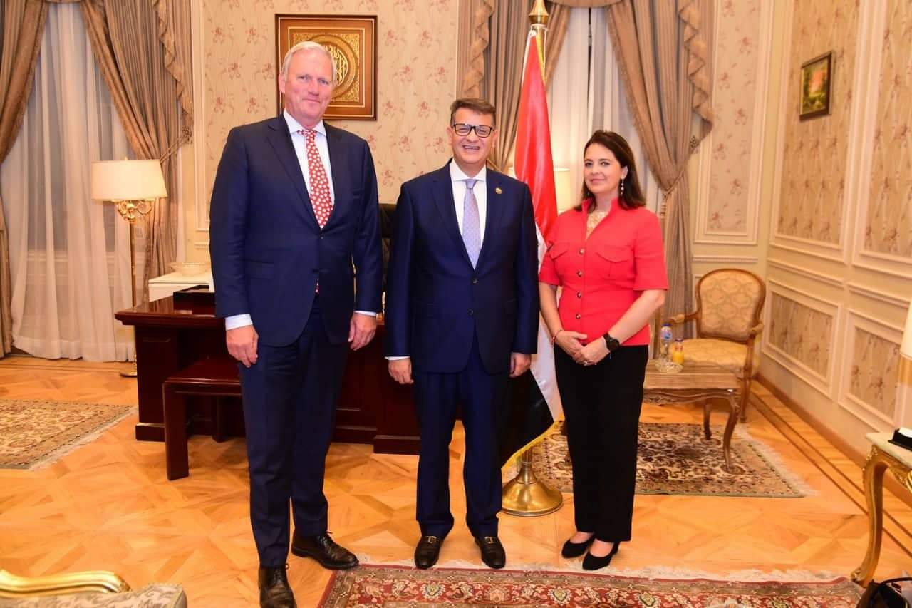 f2c48996-a597-444e-bba0-f08cbe0616d4