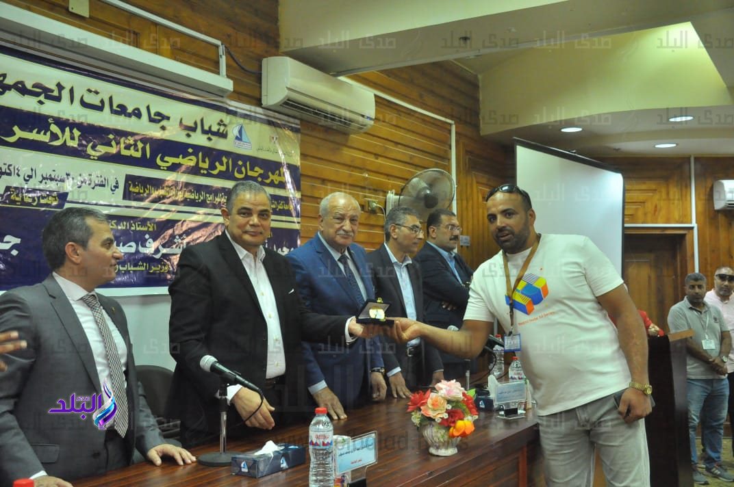 جامعة عين شمس 