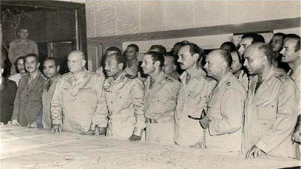 قادة القوات المسلحة