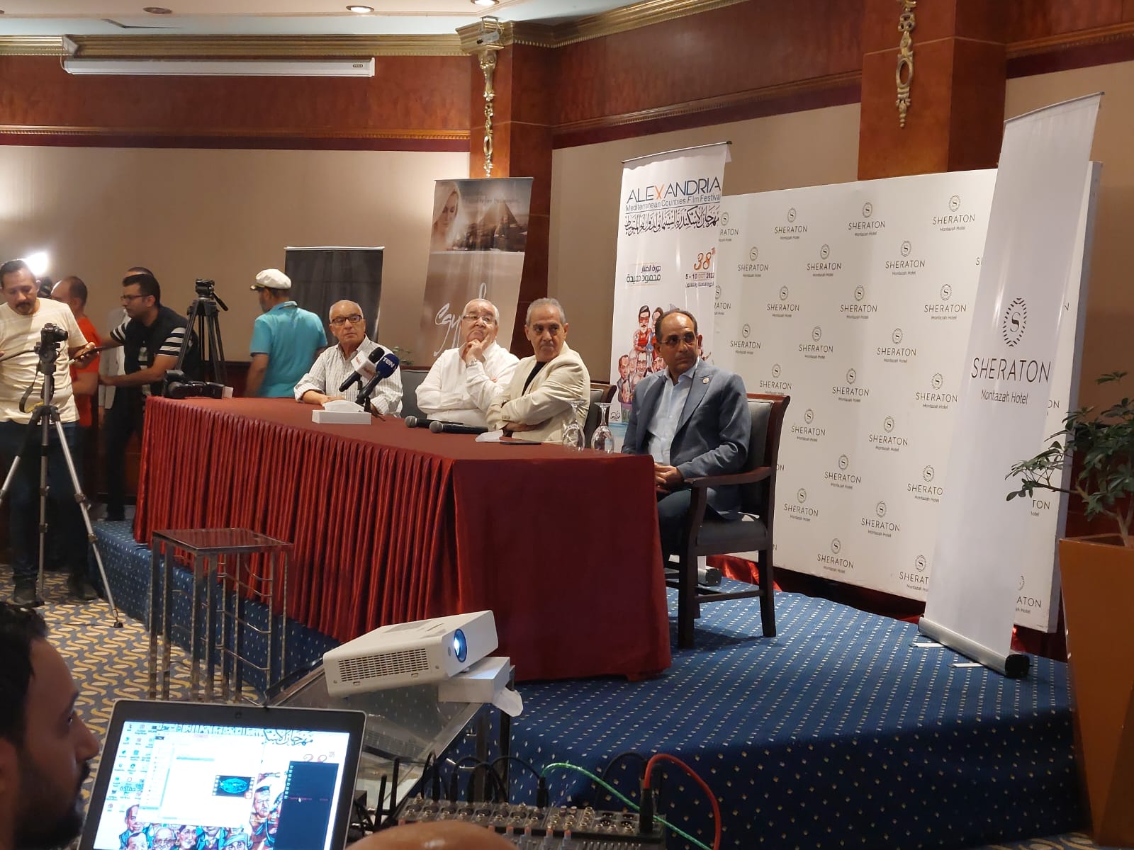 صورة من الندوة