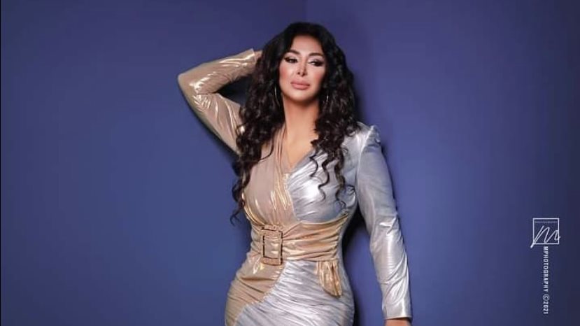 شاهيناز