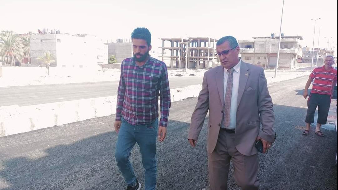 رئيس منطقة تعمير سيناء يتفقد مشروعات الطرق 