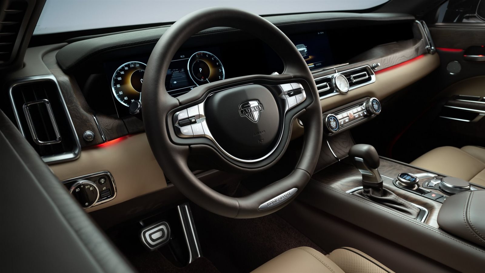  آوروس كوميندانت 