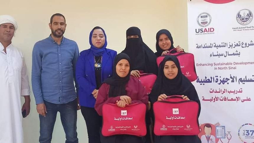 توزيع شنط الاسعافات الاولية بسيناء