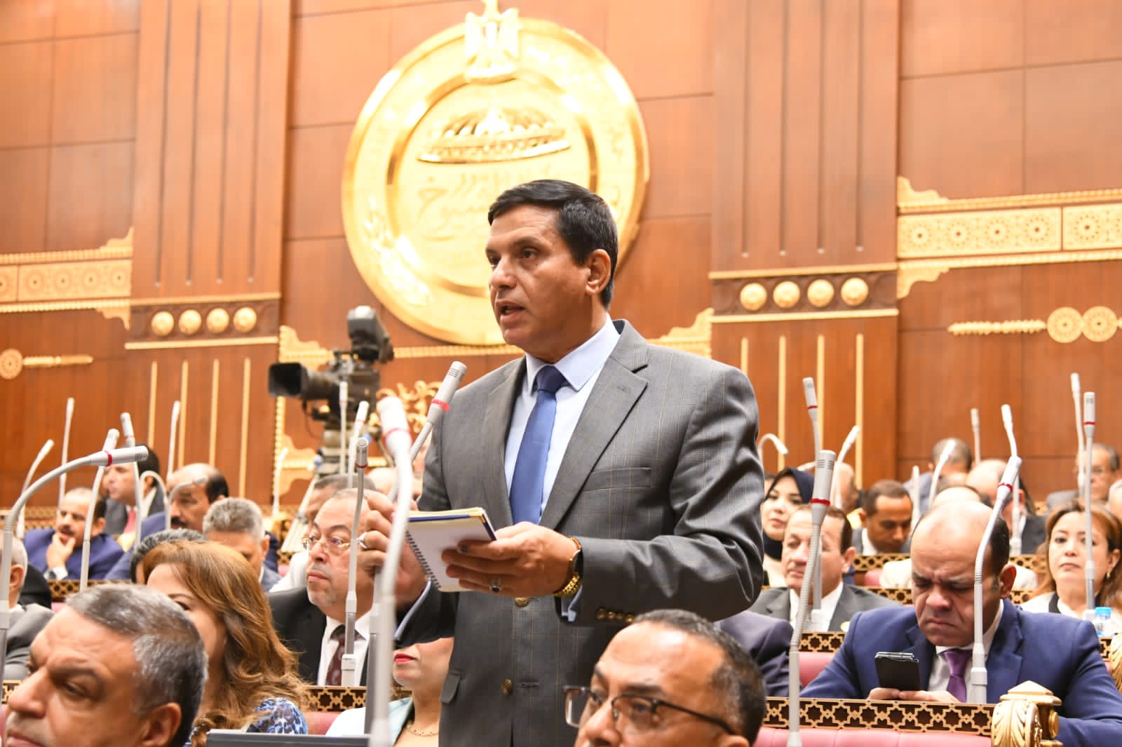 النائب طارق نصير