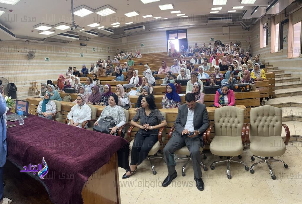 ندوة عن التغيرات المناخيه و البصمة الكربونية