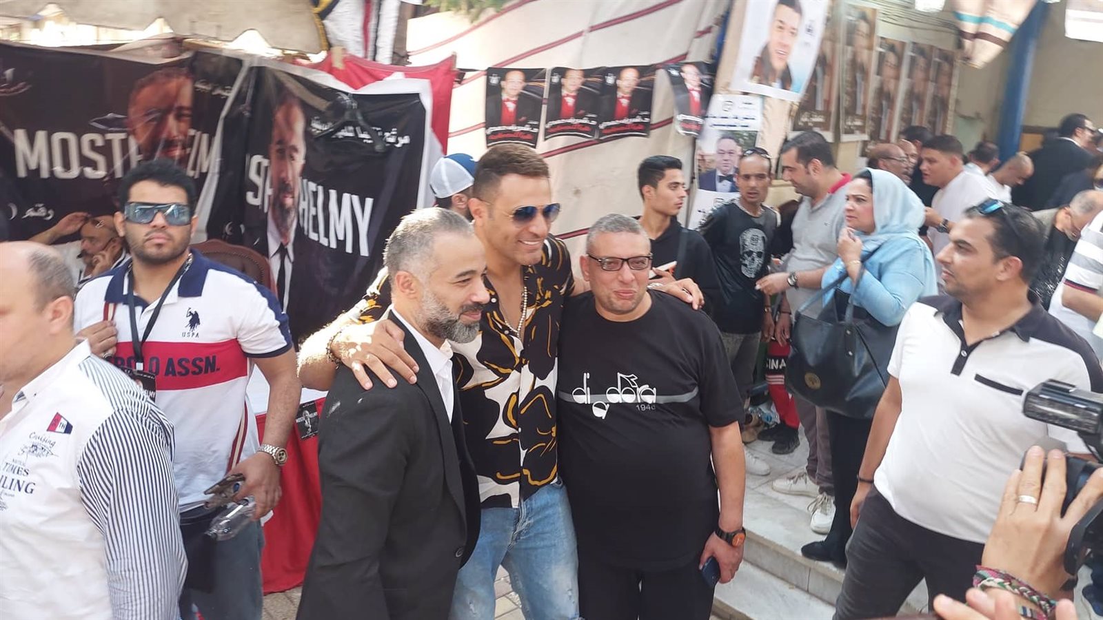 محمد نور مع المرشح مصطفي حلمي 