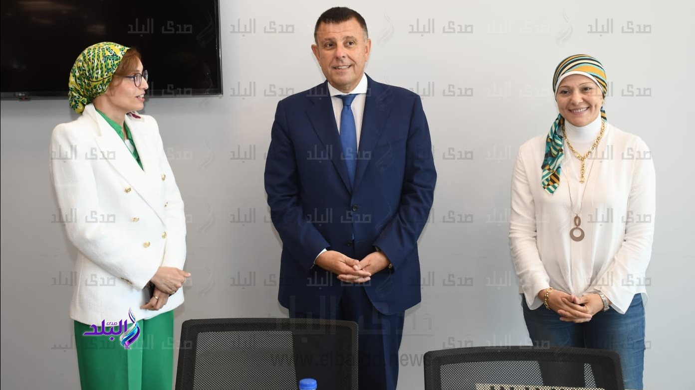 مركز التدريب والتطوير بجامعة عين شمس