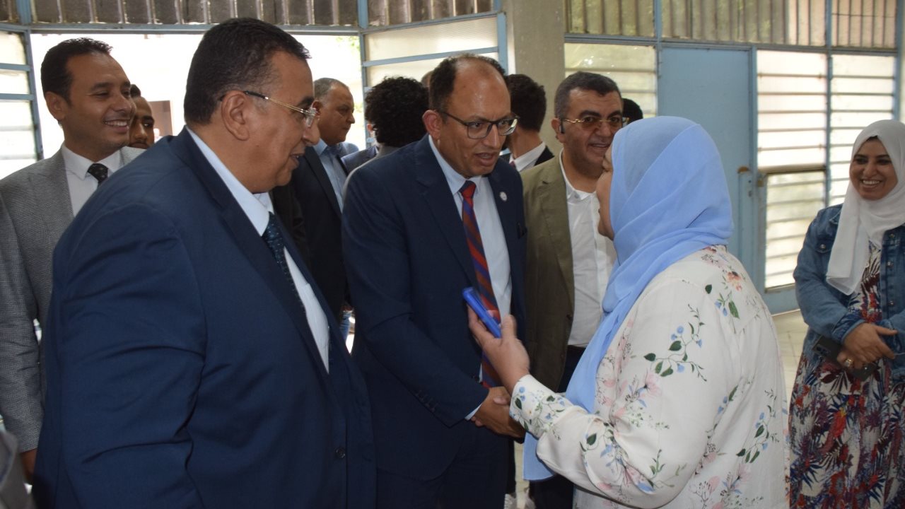 رئيس جامعة حلوان 