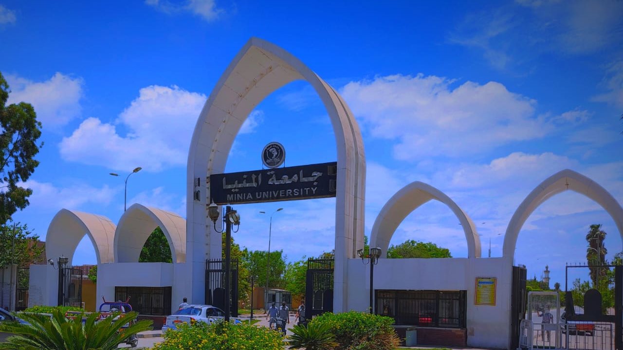 فوز طلاب جامعة المنيا 