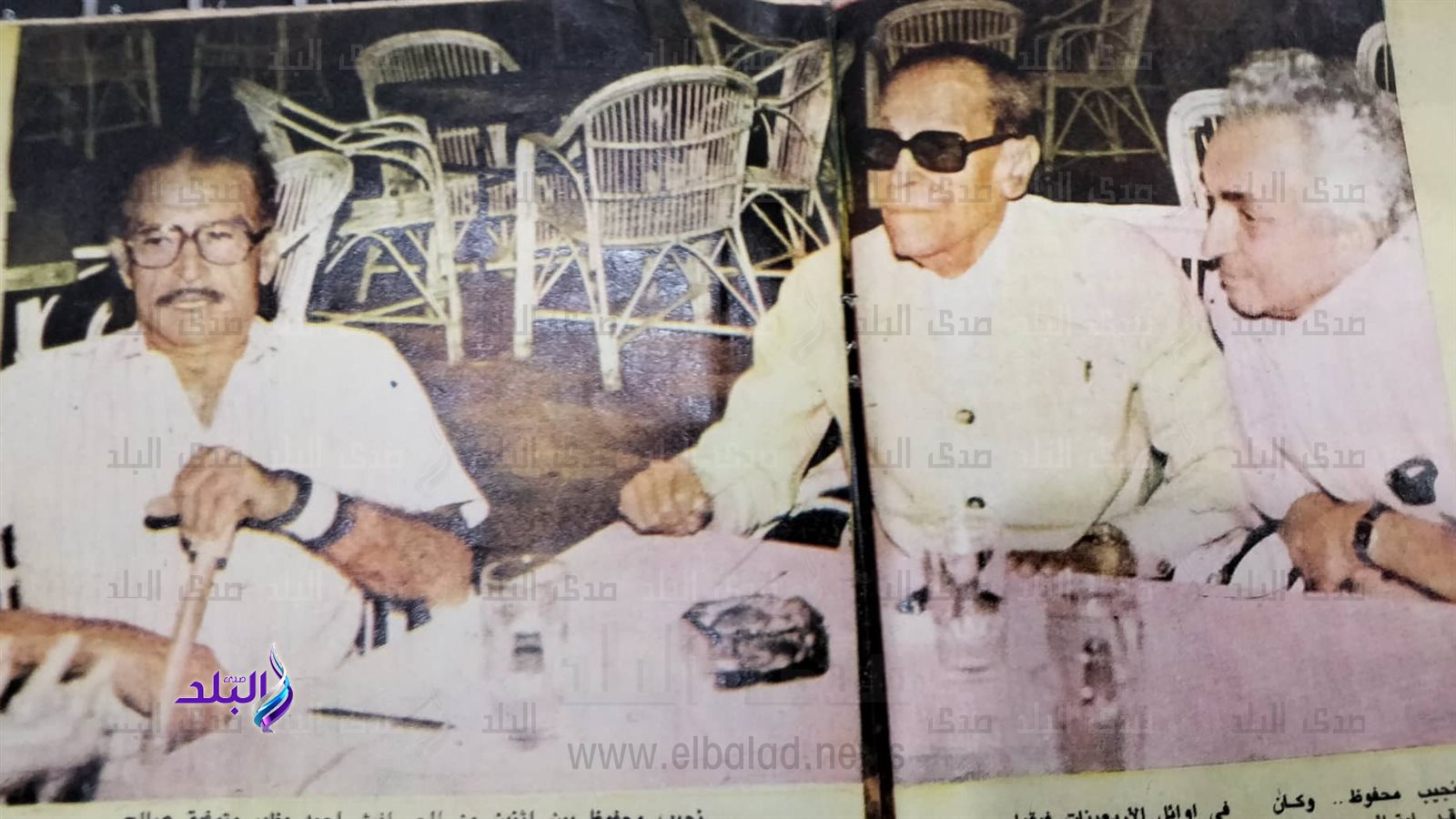 نجيب محفوظ  مع أصدقائه يوم فوزه بجائزة نوبل للأدب