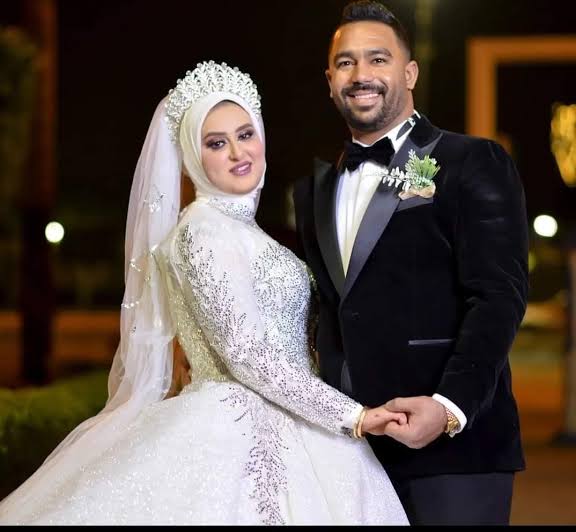 العروسين