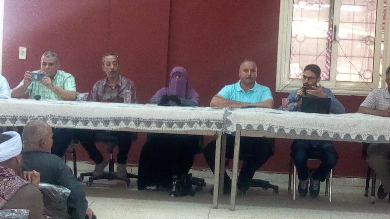 ندوات توعية لمواجهة ظاهرة الحرق المكشوف بأسيوط  ندوات توعية لمواجهة ظاهرة الحرق المكشوف بأسيوط