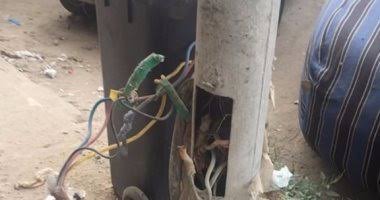 اعمدة كهرباء