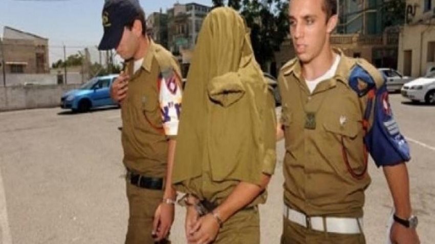 اعتقال جندي بالجيش الإسرائيلي ضرب زملائه وقائد الكتيبة