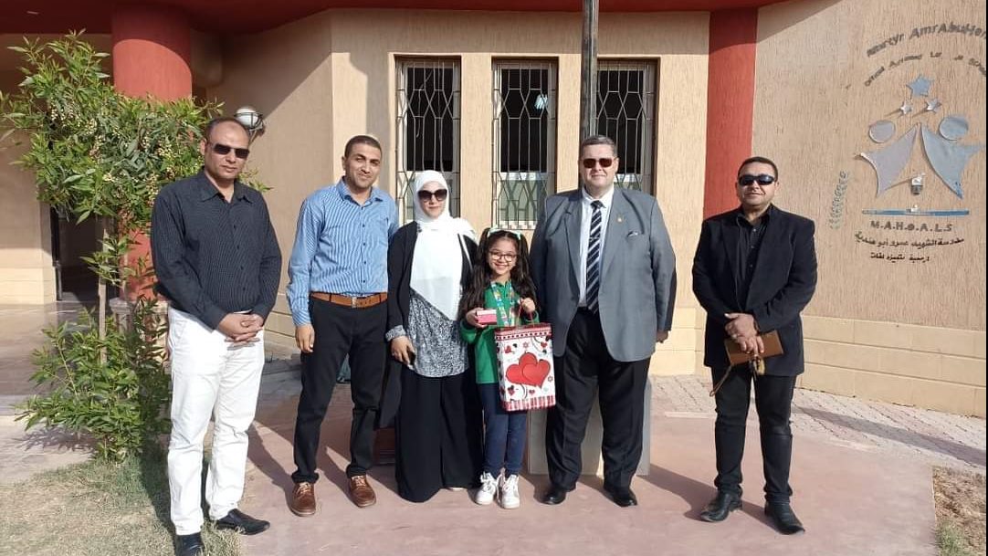 تكريم الفائزة في مسابقة المشروع الوطني للقراءة 