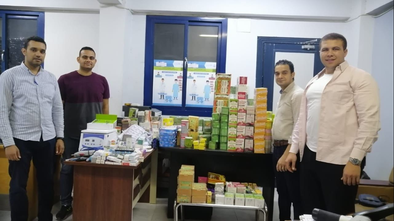 أعضاء الحملة بمديرية الصحة اثناء التفتيش