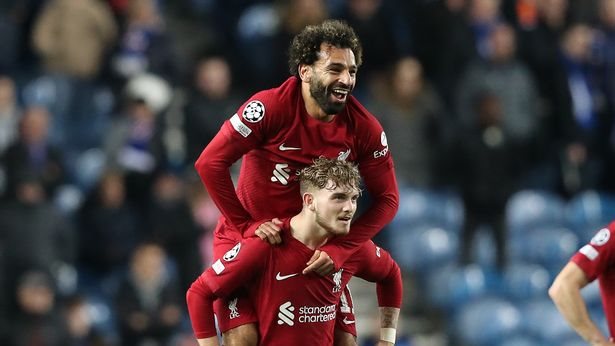 محمد صلاح وهارفي إليوت - ليفربول