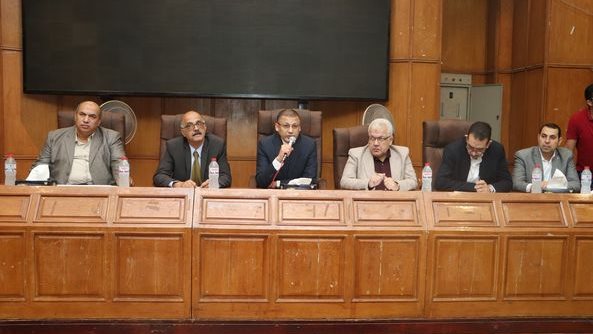 الدكتور محمود قورة عميد كلية طب جامعة 