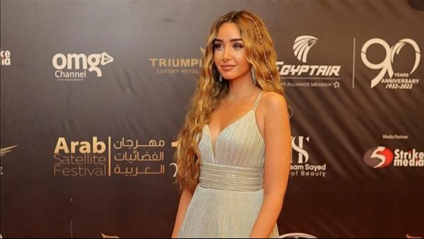 هنا الزاهد 