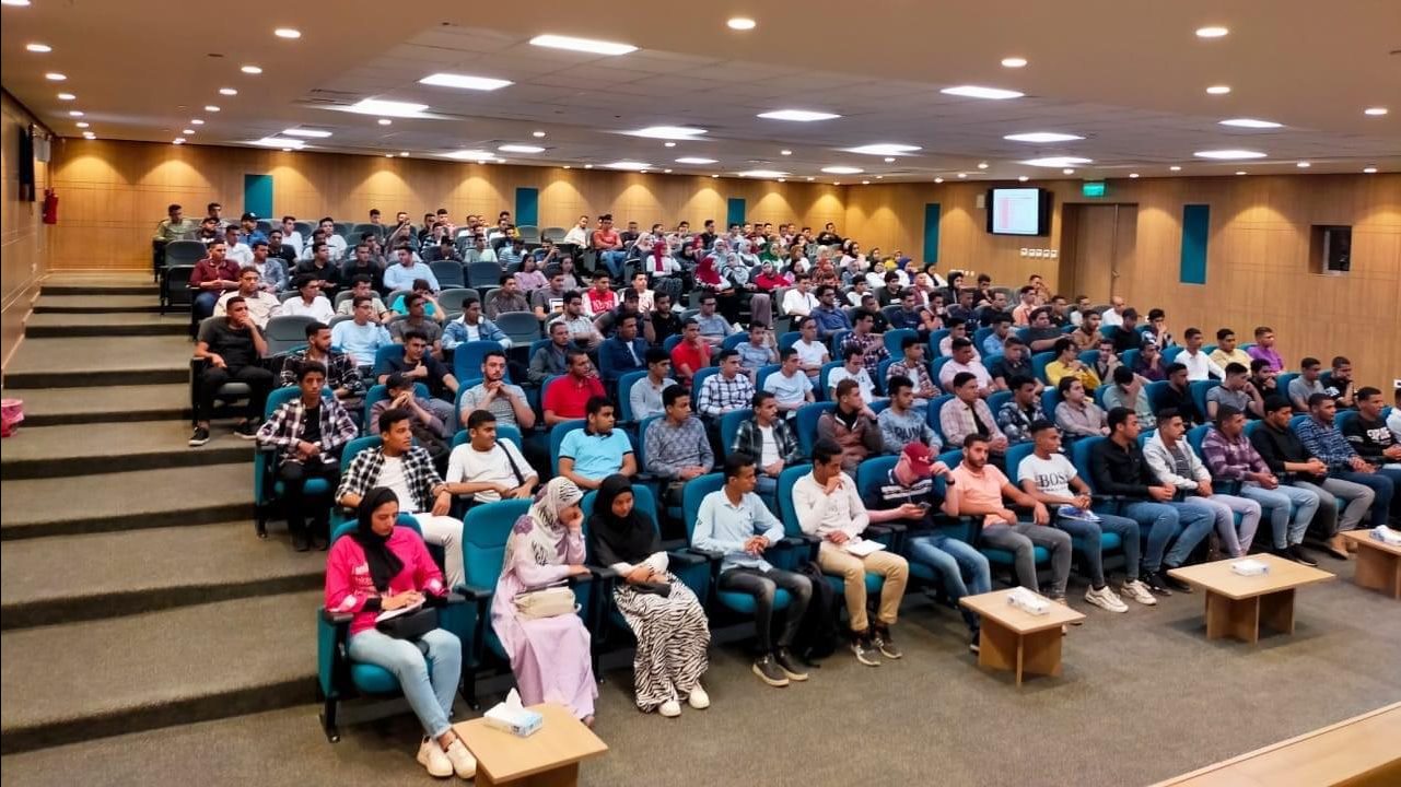 انتظام الدراسة ببرنامج تكنولوجيا المعلومات