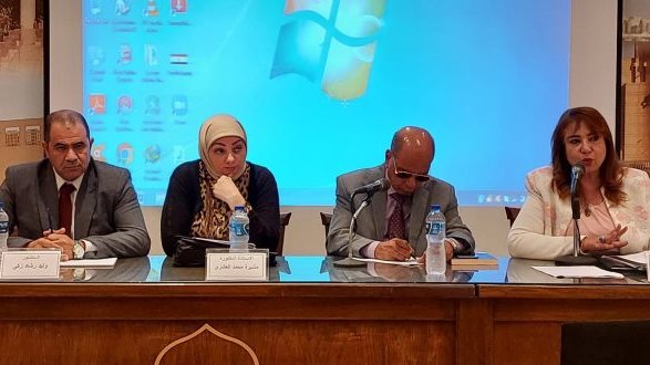 جانب من الندوة