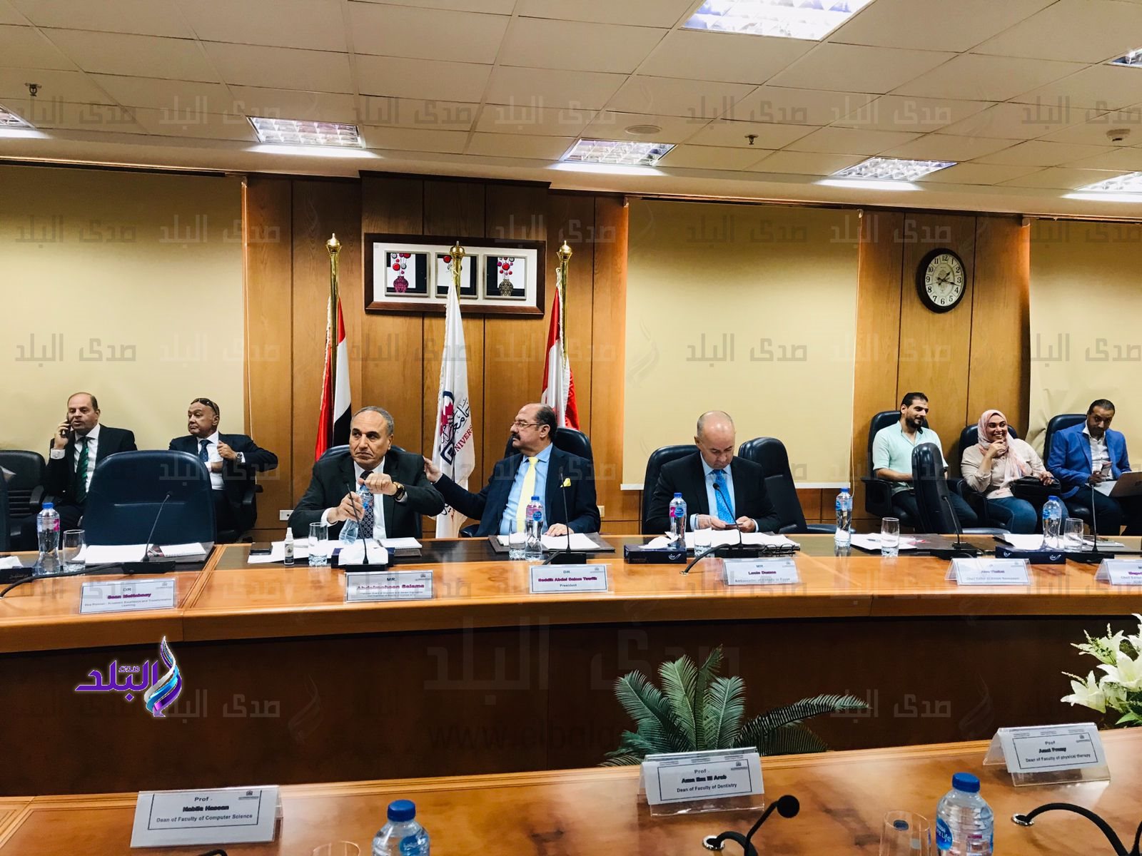 جامعة الأهرام الكندية