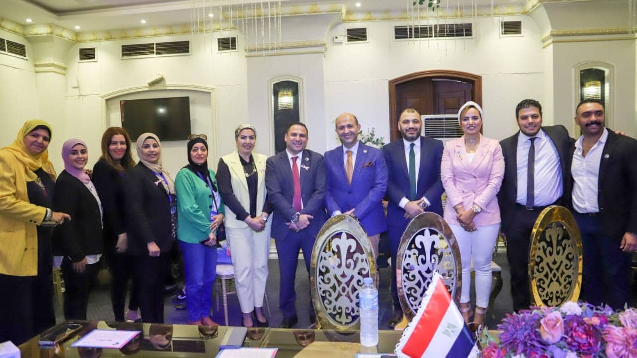 مستقبل وطن بالنزهة ينظم ندوة لتوعية السيدات بسرطان الثدي 