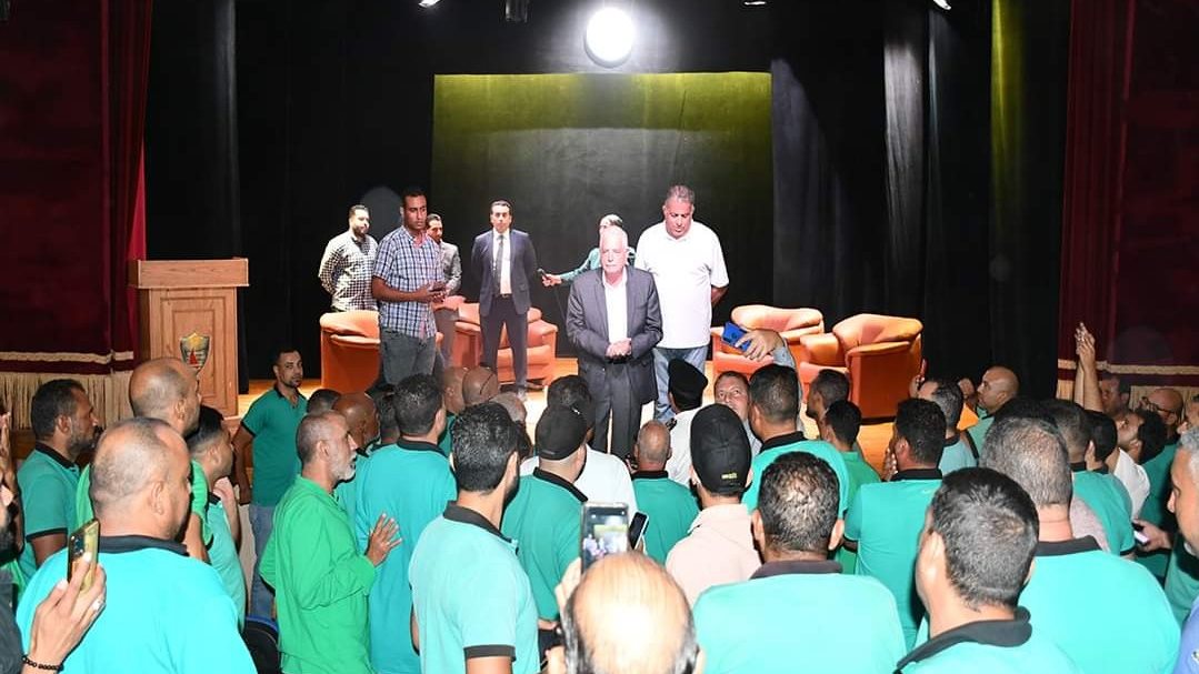المحافظ 