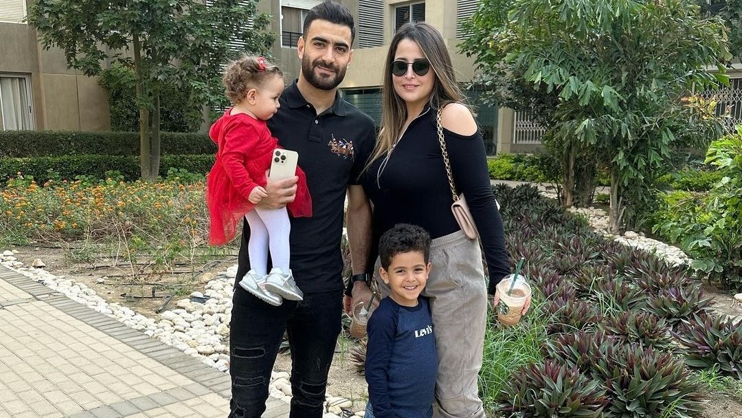 المثلوثي وزوجته