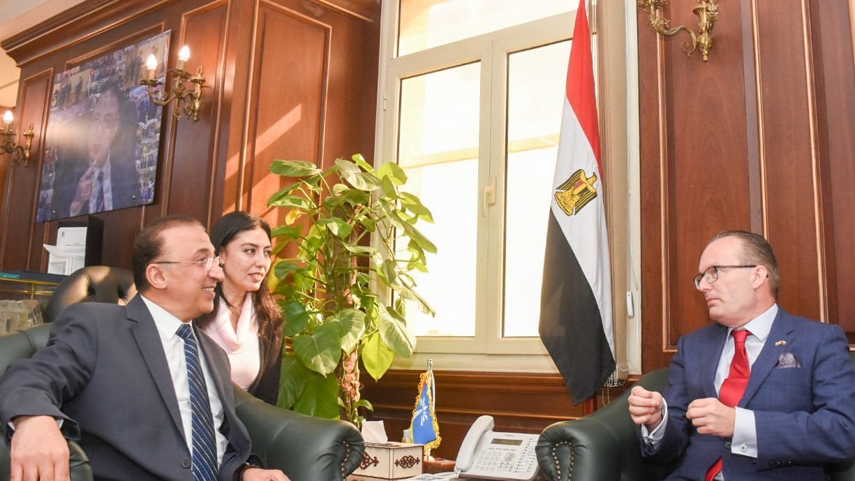 محافظ الإسكندرية يلتقي بالسفير التشيكي