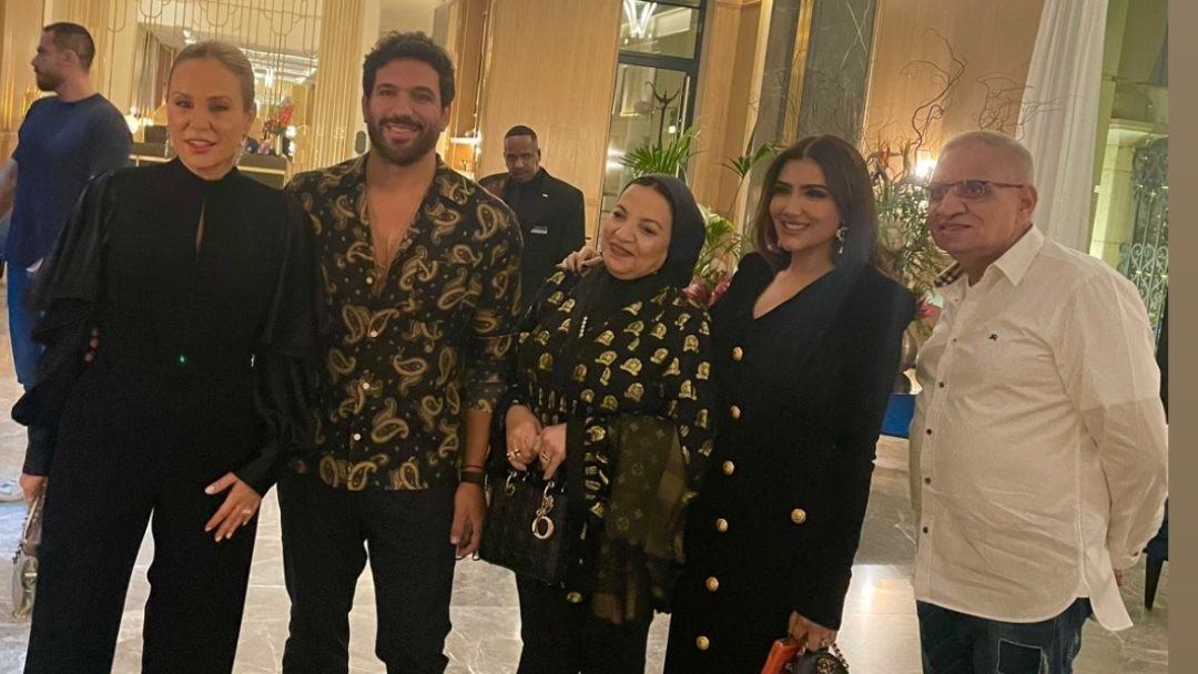 حسن الرداد يحتفل بالعرض الخاص لفيلم تحت تهديد السلاح 