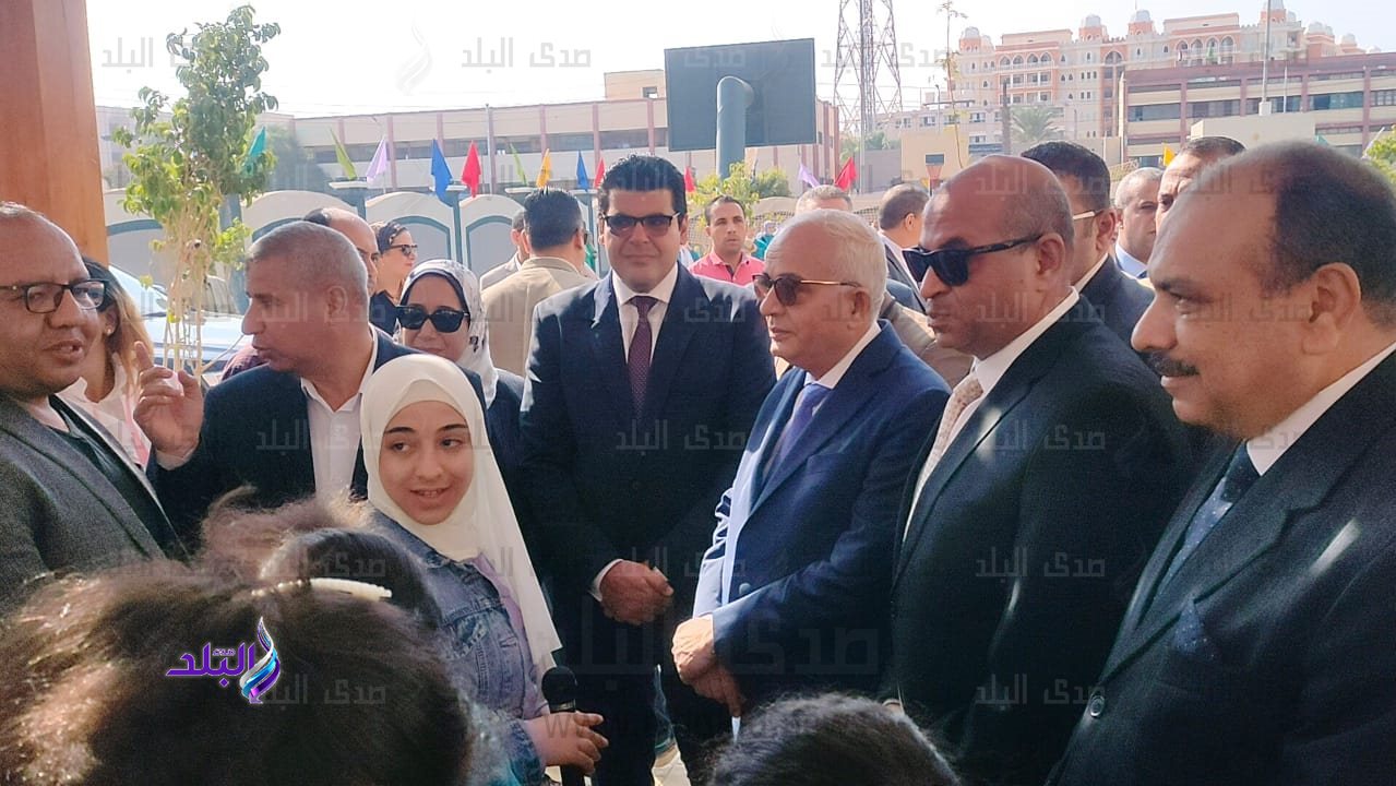 وزير التربية والتعليم 