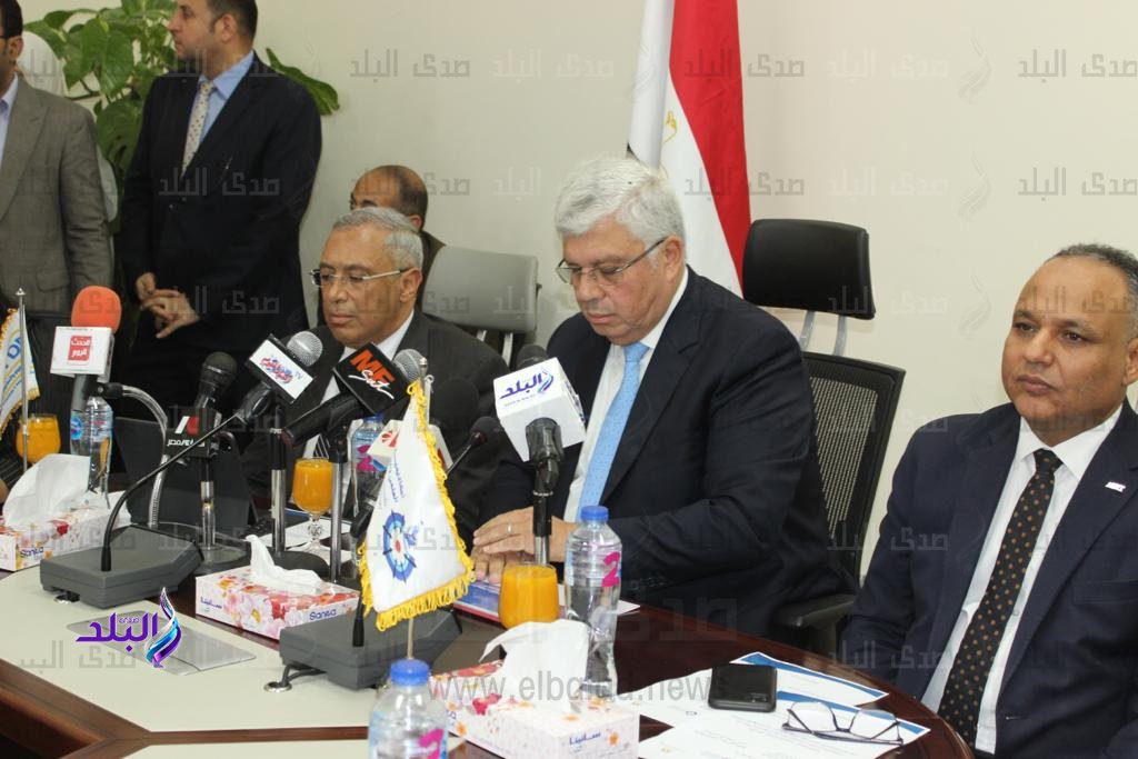 الدكتور أيمن عاشور وزير التعليم العالي والبحث العلمي