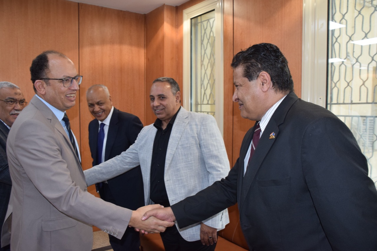 مبادرة حلوان باللون الأخضر2