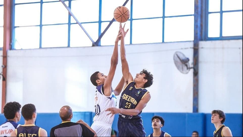 لقاء سموحة والجزيرة