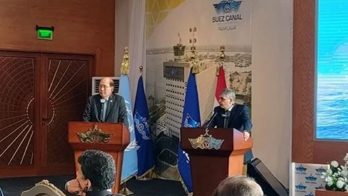  الفريق أسامة ربيع رئيس هيئة قناة السويس