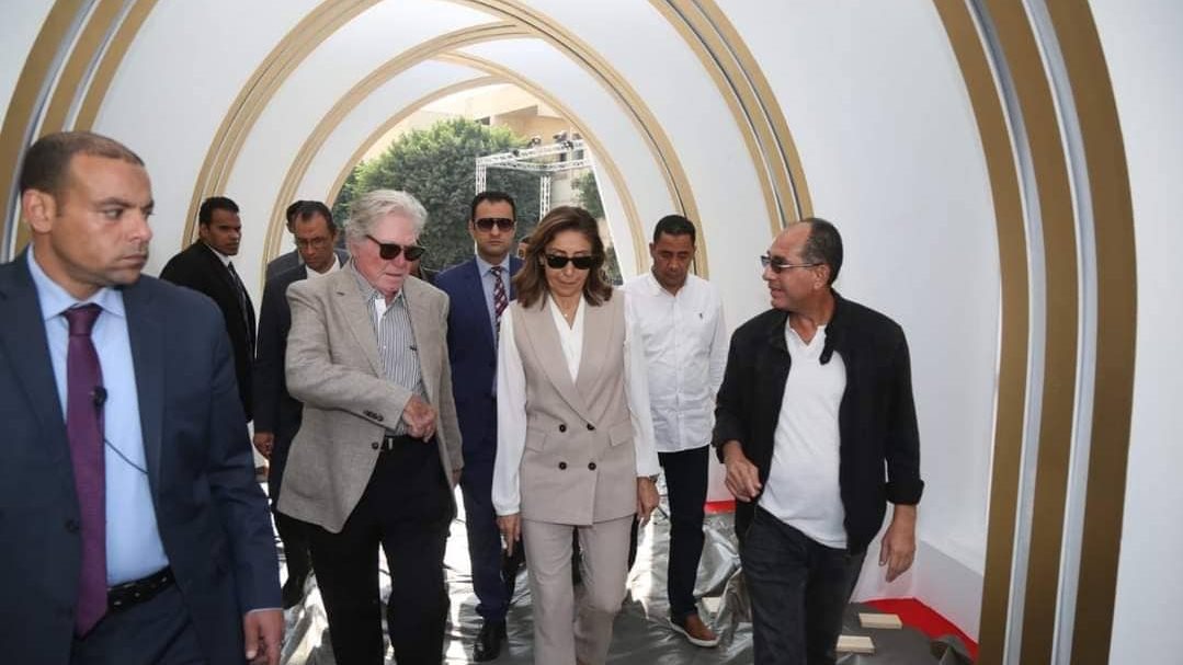 وزيرة الثقافة وحسين فهمى 