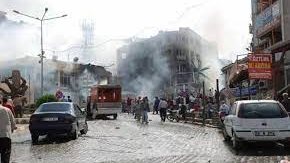 من موقع الانفجار