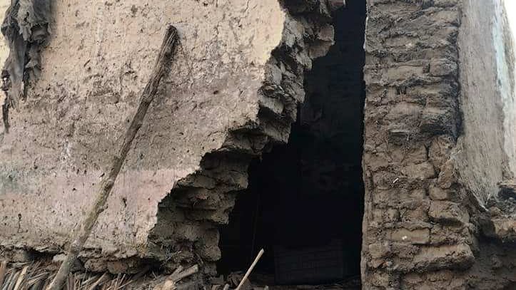 الصور الأولى لانهيار جزئي بمنزل بأسوان 
