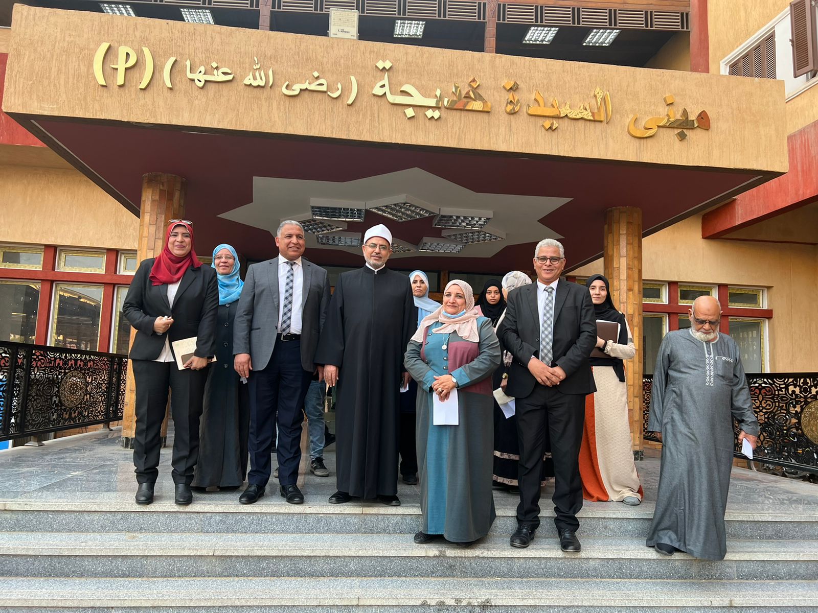 رئيس جامعة الأزهر يتفقد المدينة الجامعية
