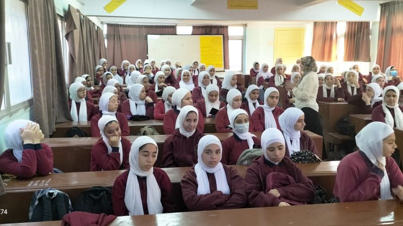 ندوةمخاطر الانترنت والاستخدام الامثل للمحمول بسيناء