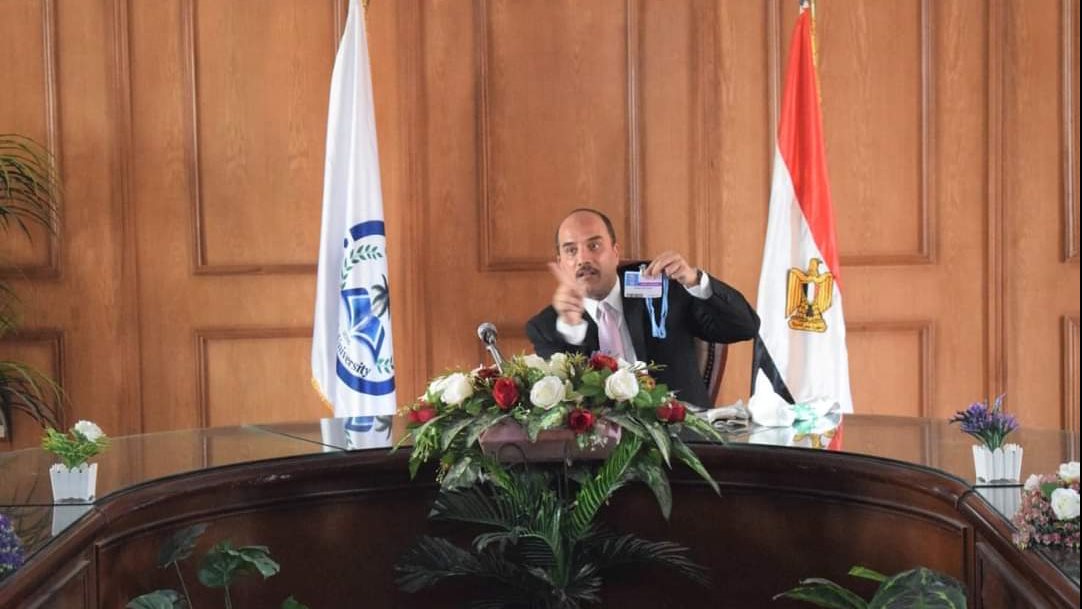 الدكتور حسن الدمرداش رئيس جامعة العريش 